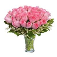 Send Diwali Flowers to India to Send Pink Roses in Vase 50 Flowers in India