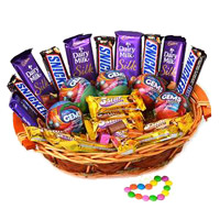 Online Diwali Gifts Delivery to India. Cadbury Snicker Chocolate Basket. Send Diwali Chocolates