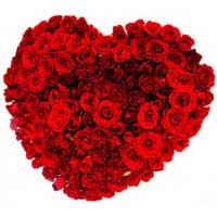 Diwali Flowers in India. Send Red Roses Heart Arrangement 200 Flowers in India