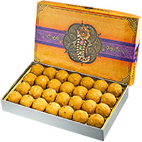 Wedding Gift Delivery in India consisting 1 kg Besan Laddu to India
