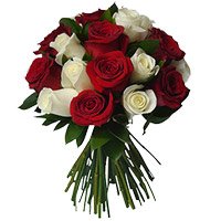 Online Flower Delivery in India on Durga Puja for your relatives, Red White Roses Bouquet 18 Flowers to India