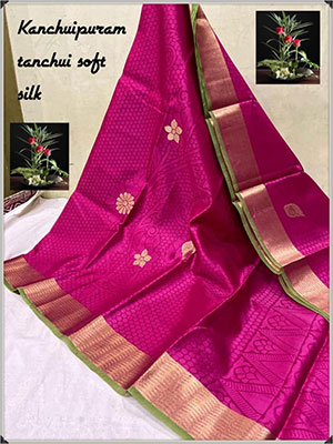 Send Mother's Day Sarees in India